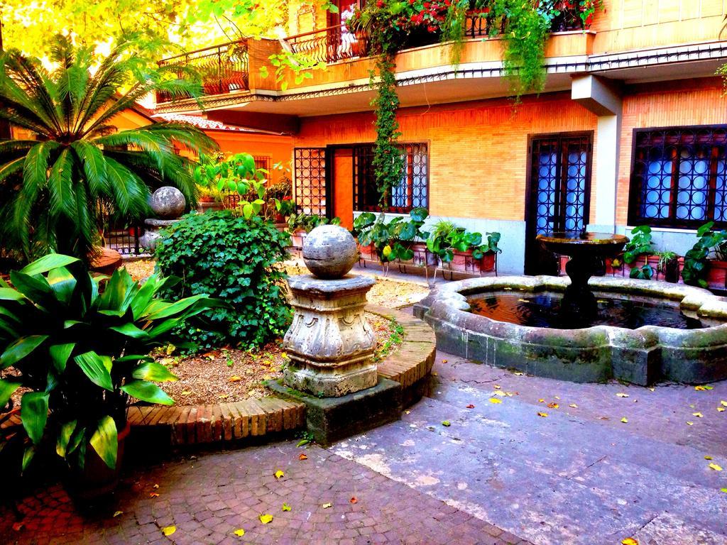 Vatican House Apartment Rome Bilik gambar