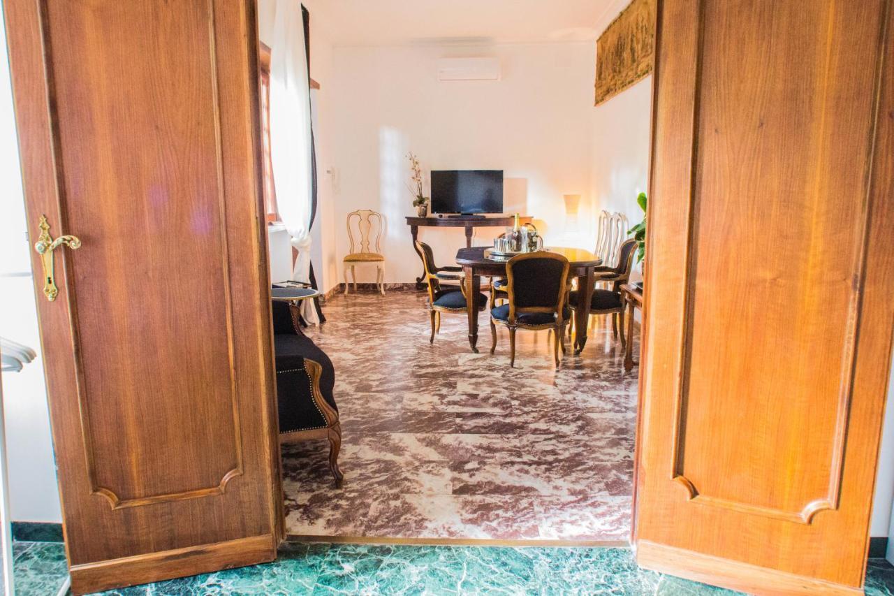 Vatican House Apartment Rome Bilik gambar